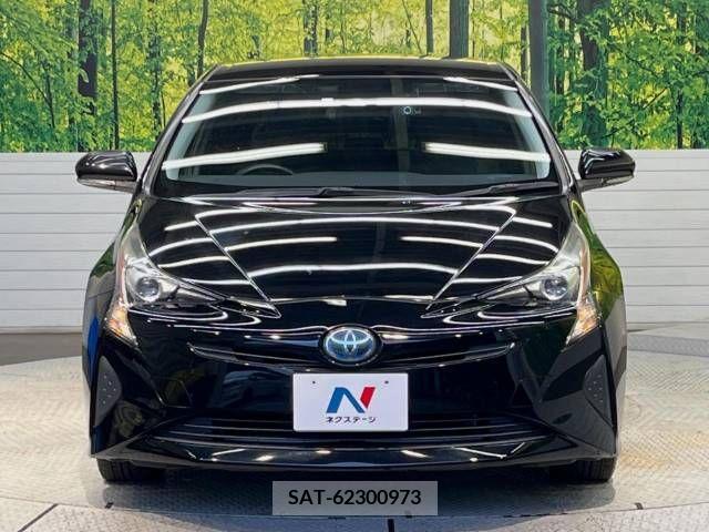 Toyota PRIUS 2016-03 322335-14