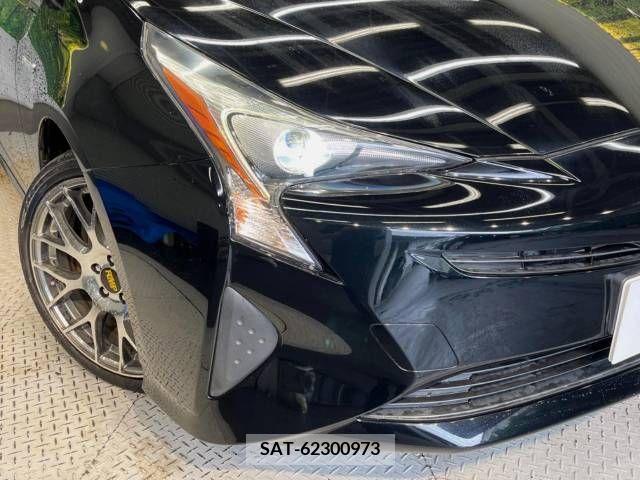 Toyota PRIUS 2016-03 322335-12