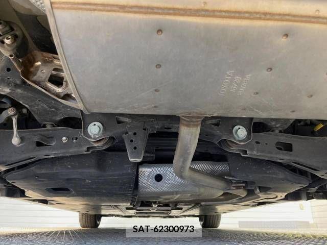 Toyota PRIUS 2016-03 322335-19