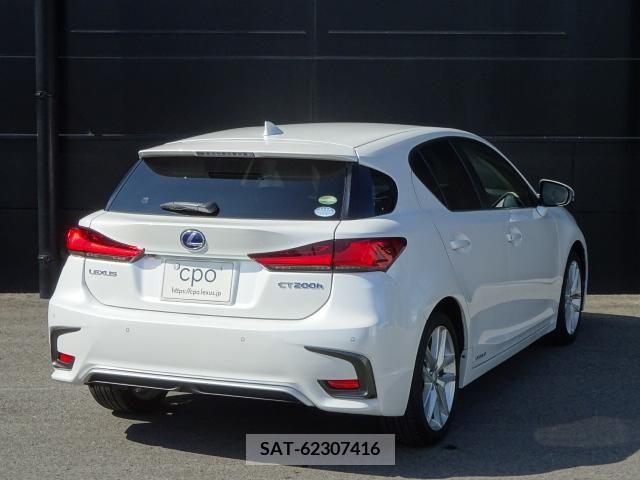 Lexus CT 2018-04 362706-3