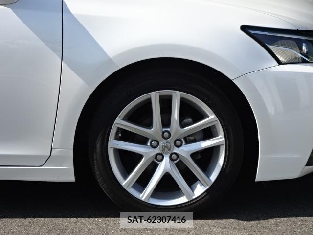 Lexus CT 2018-04 362706-8