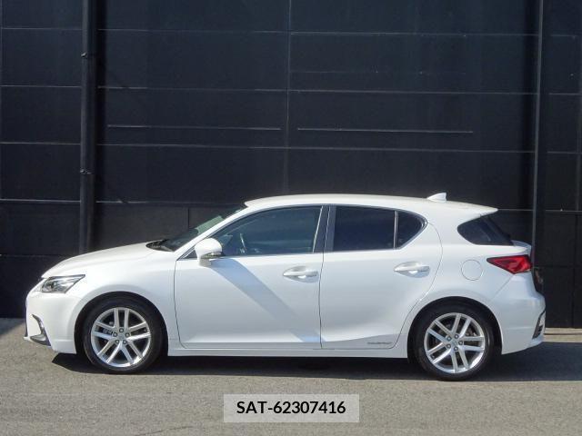 Lexus CT 2018-04 362706-7