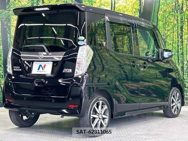Nissan ROOX 2018-05 323873-17