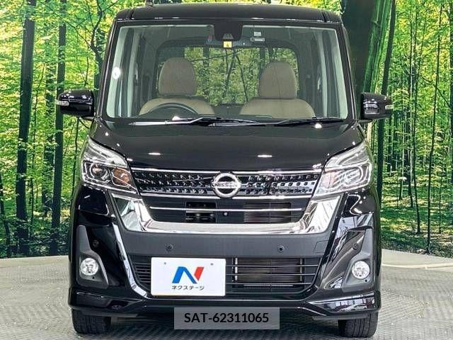 Nissan ROOX 2018-05 323873-14