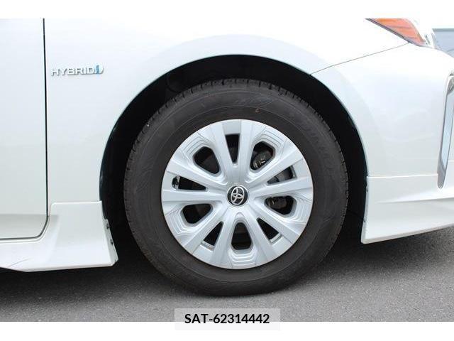 Toyota PRIUS 2019-08 366474-12