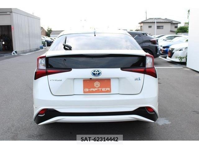 Toyota PRIUS 2019-08 366474-8