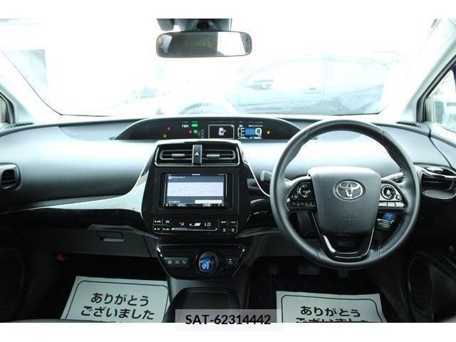 Toyota PRIUS 2019-08 366474-16