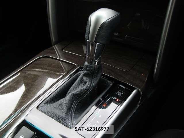Toyota MARK X 2015-01 276290-11