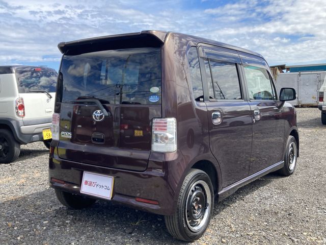 Toyota PIXIS SPACE 2012-03 6036-7