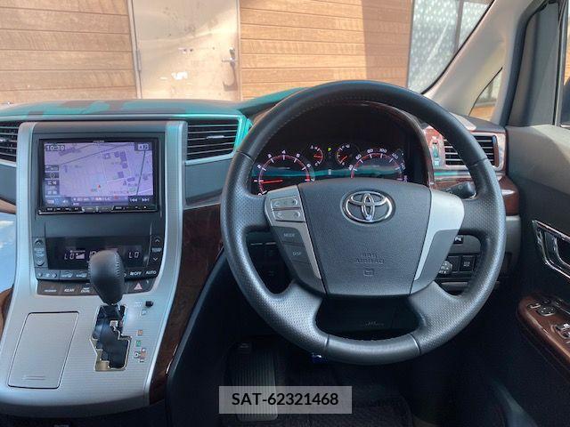 Toyota VELLFIRE 2014-06 288205-1