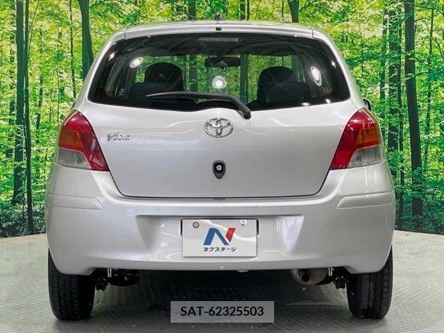 Toyota VITZ 2010-10 381087-14