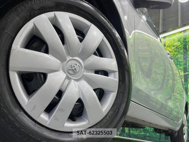 Toyota VITZ 2010-10 381087-12