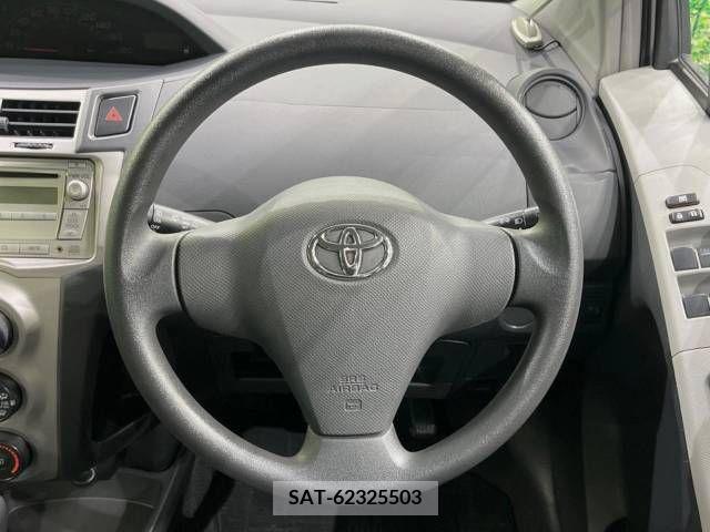 Toyota VITZ 2010-10 381087-10