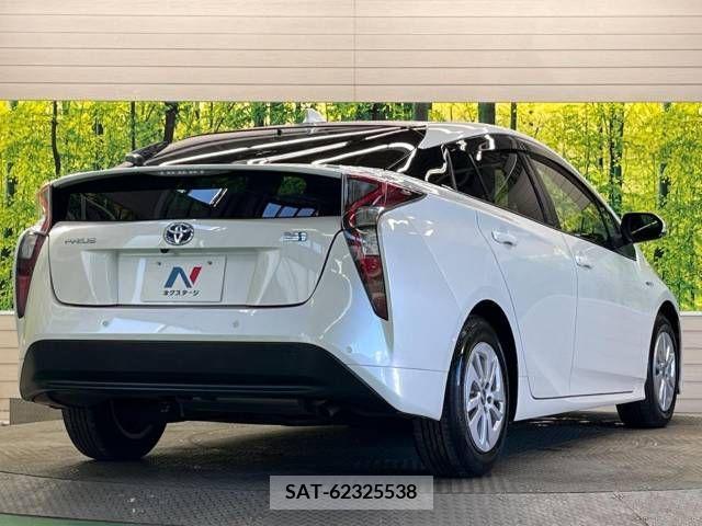 Toyota PRIUS 2017-08 374908-17