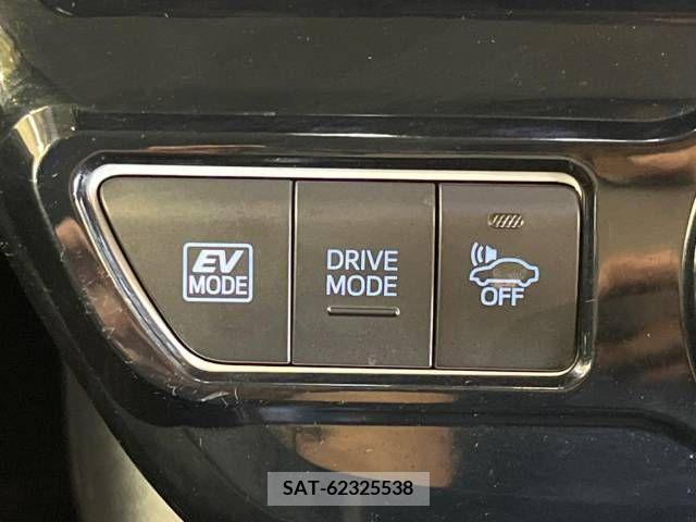 Toyota PRIUS 2017-08 374908-7