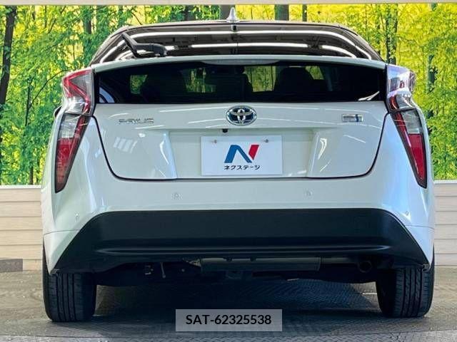 Toyota PRIUS 2017-08 374908-15