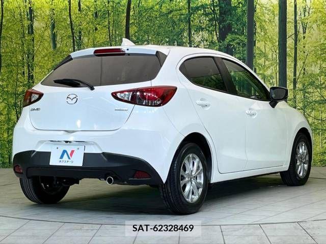 Mazda DEMIO 2016-11 220938-17