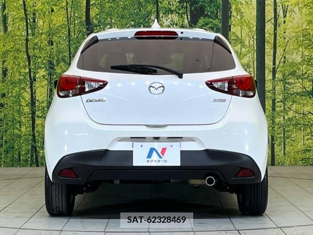 Mazda DEMIO 2016-11 220938-15