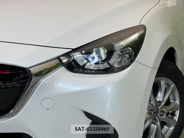 Mazda DEMIO 2016-11 220938-12