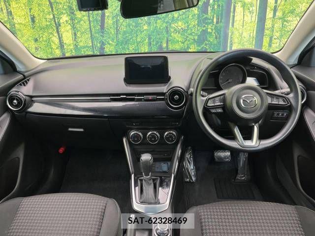 Mazda DEMIO 2016-11 220938-1