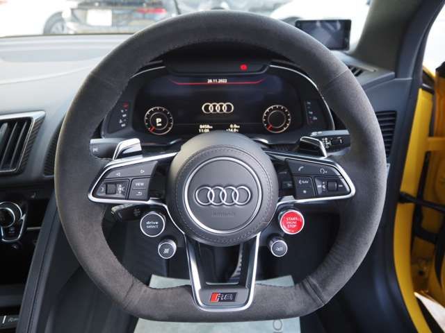 Audi R8 2017-12 10937-8