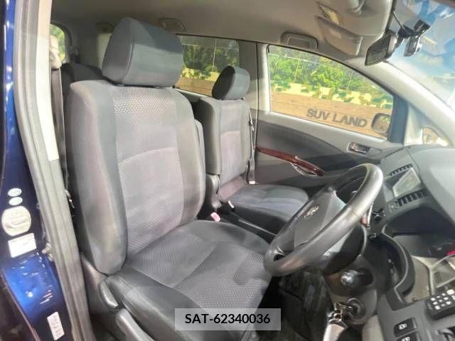 Toyota ISIS 2006-03 361875-8
