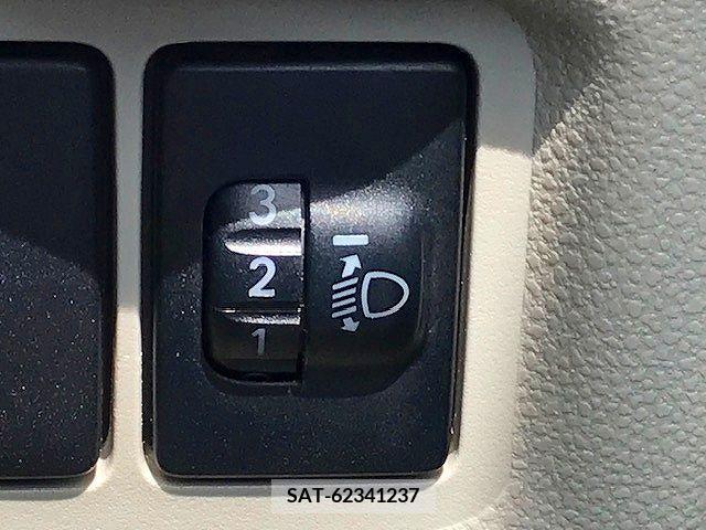 Toyota PASSO 2018-07 281259-17