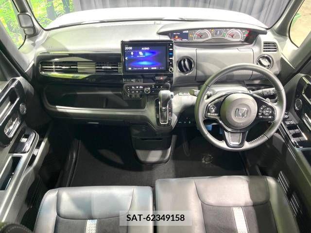 Honda N BOX CUSTOM 2021-01 307248-1