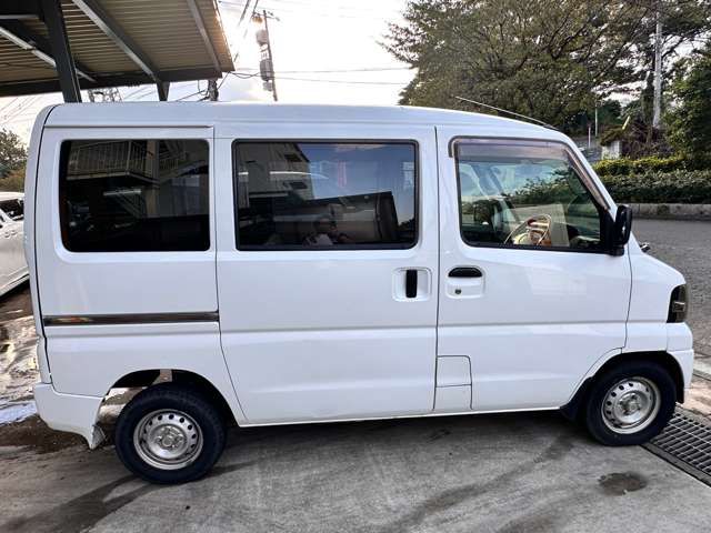 Mitsubishi MINICAB VAN 2009-12 17078-17
