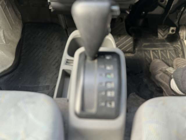 Mitsubishi MINICAB VAN 2009-12 17078-5