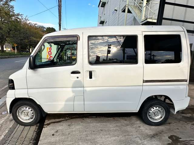 Mitsubishi MINICAB VAN 2009-12 17078-18