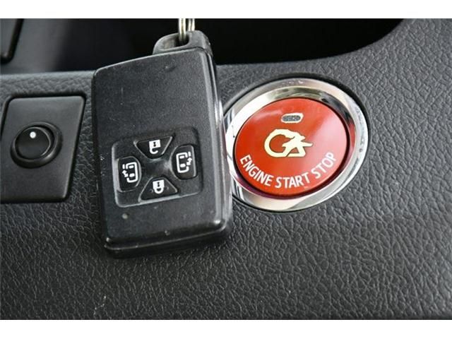 Toyota VOXY 2011-06 193470-17