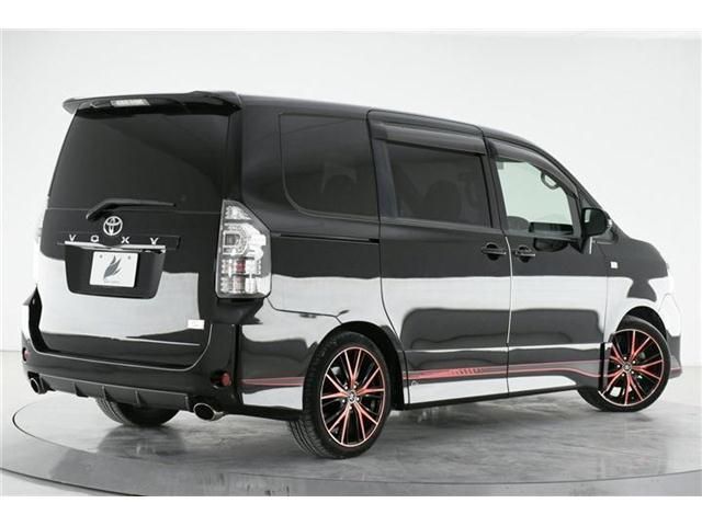 Toyota VOXY 2011-06 193470-2