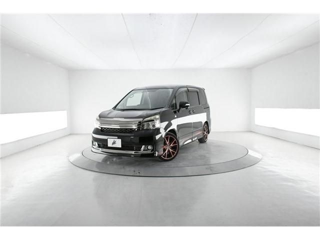 Toyota VOXY 2011-06 193470-1
