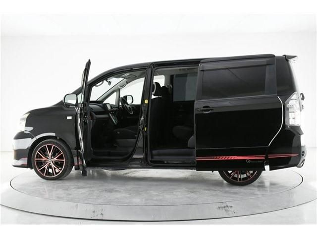 Toyota VOXY 2011-06 193470-5