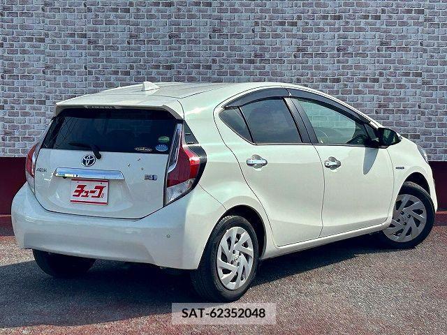 Toyota AQUA 2017-03 291800-2