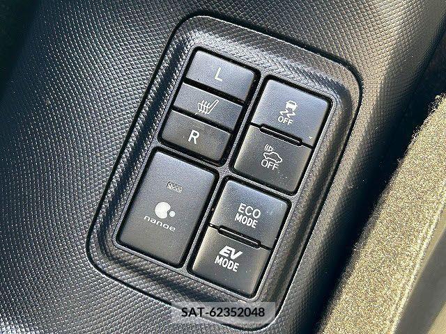 Toyota AQUA 2017-03 291800-16