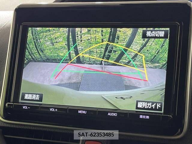 Toyota VOXY 2017-06 289115-3