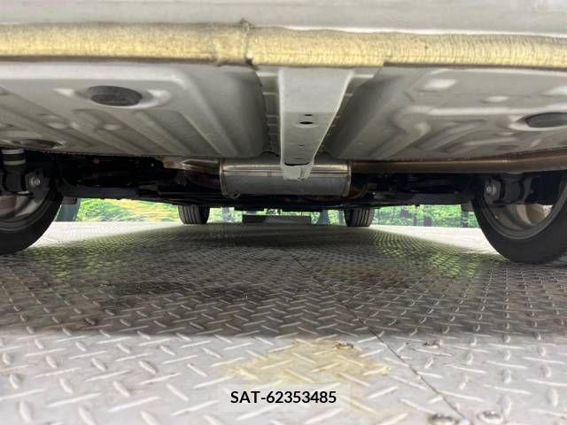 Toyota VOXY 2017-06 289115-17