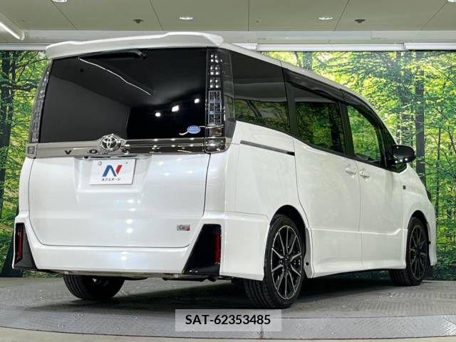 Toyota VOXY 2017-06 289115-16
