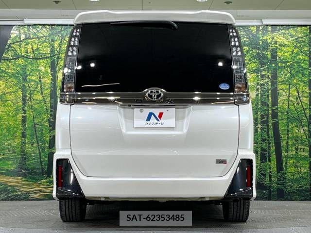 Toyota VOXY 2017-06 289115-14