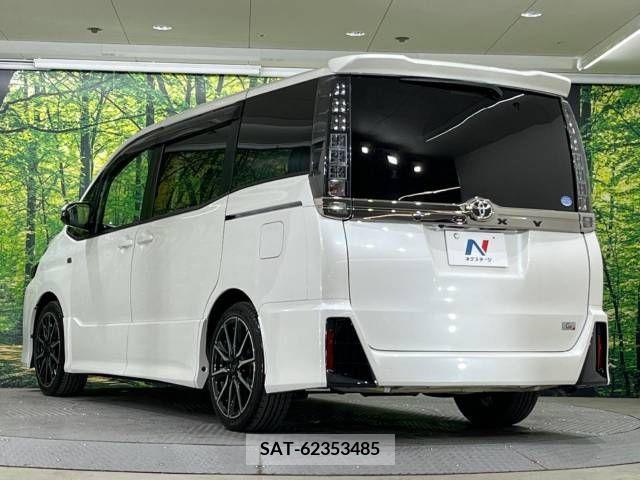 Toyota VOXY 2017-06 289115-15