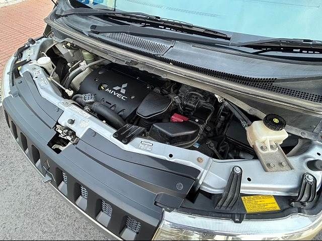 Mitsubishi DELICA D5 2007-03 188820-11