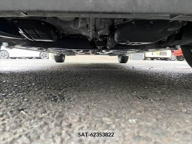 Nissan NOTE 2017-03 279943-18