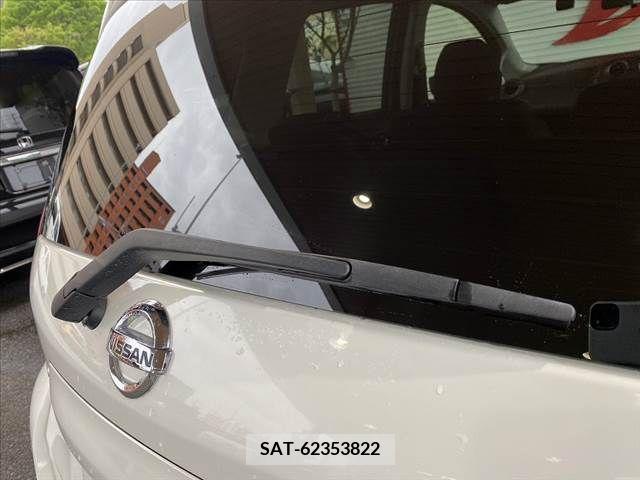 Nissan NOTE 2017-03 279943-28