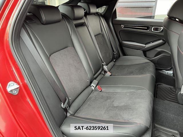 Honda CIVIC 2024-03 377528-15