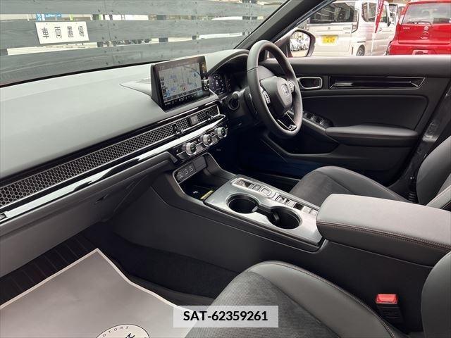 Honda CIVIC 2024-03 377528-13
