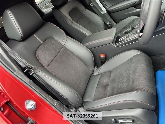 Honda CIVIC 2024-03 377528-12