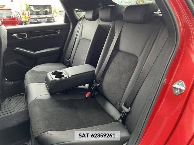 Honda CIVIC 2024-03 377528-16