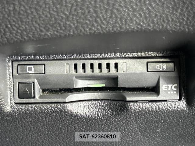 Toyota PRIUS 2020-03 235911-6